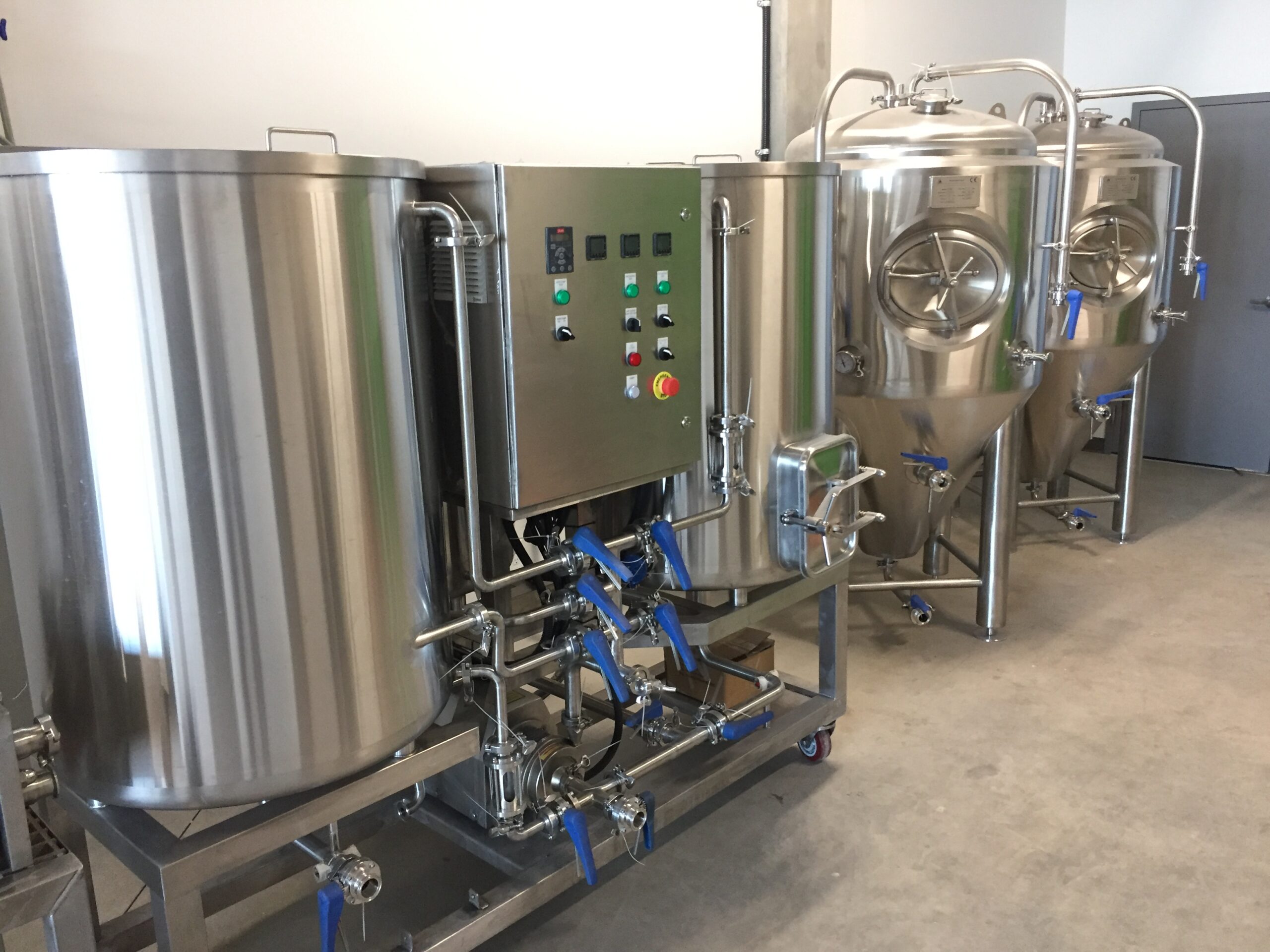 Selecting The Correct Valves For Your Craft Beer Brewhouse System – Butterfly Valves Vs. Pneumatic Valves